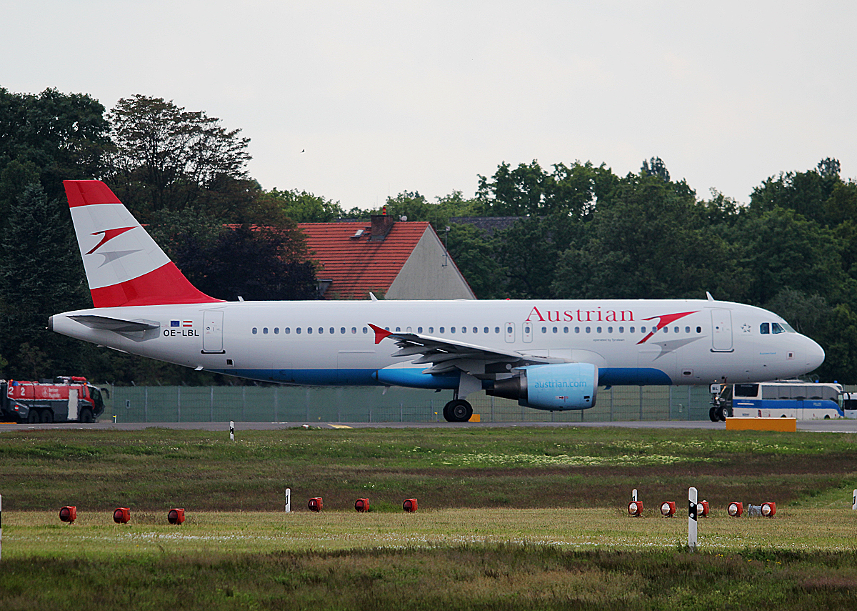 Austrian Airlines A 320-214 OR-LBL kurz vor dem Start in Berlin-Tegel am 09.05.2014