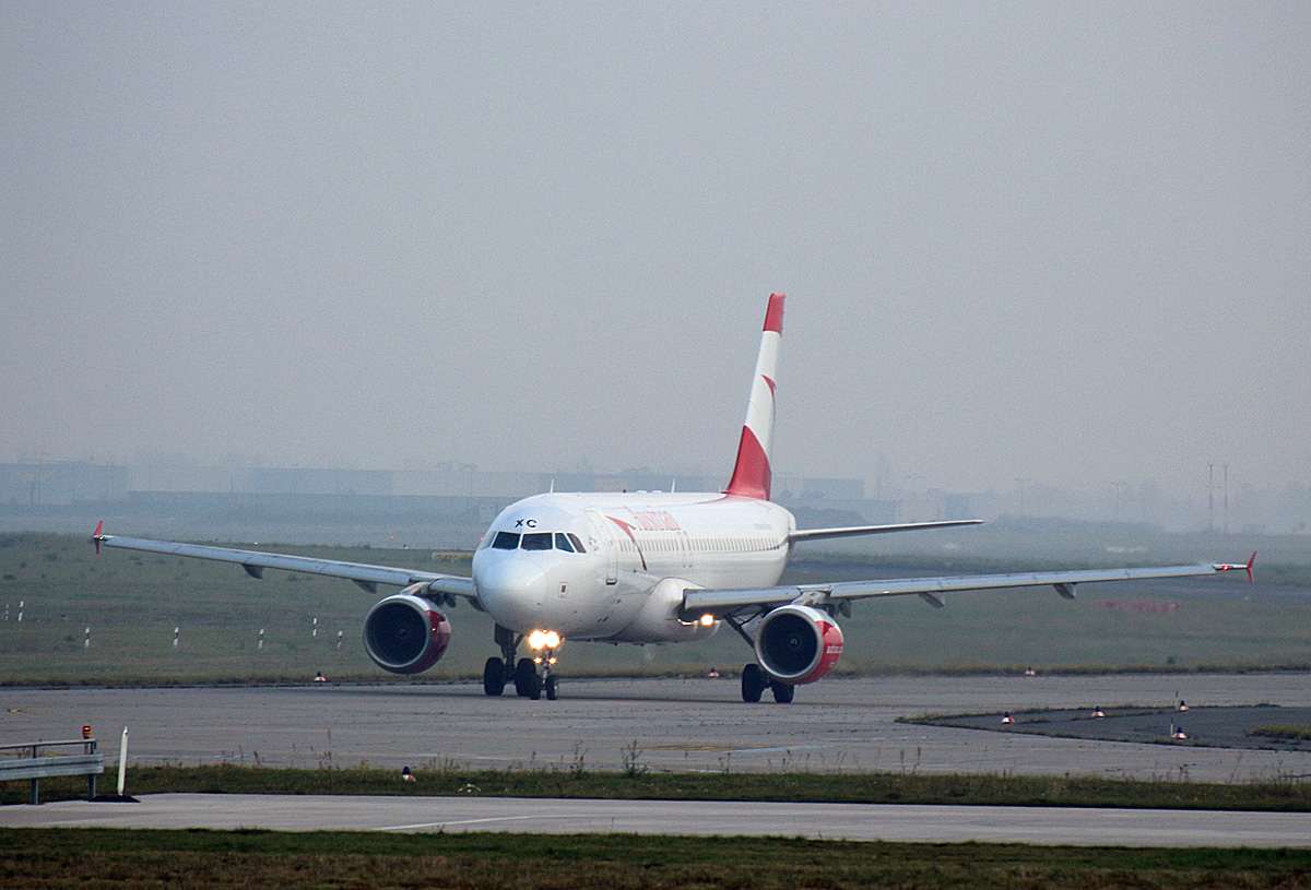 Austrian Airlines, Airbus A 320-216, OE-LXC, BER, 14.1.2021