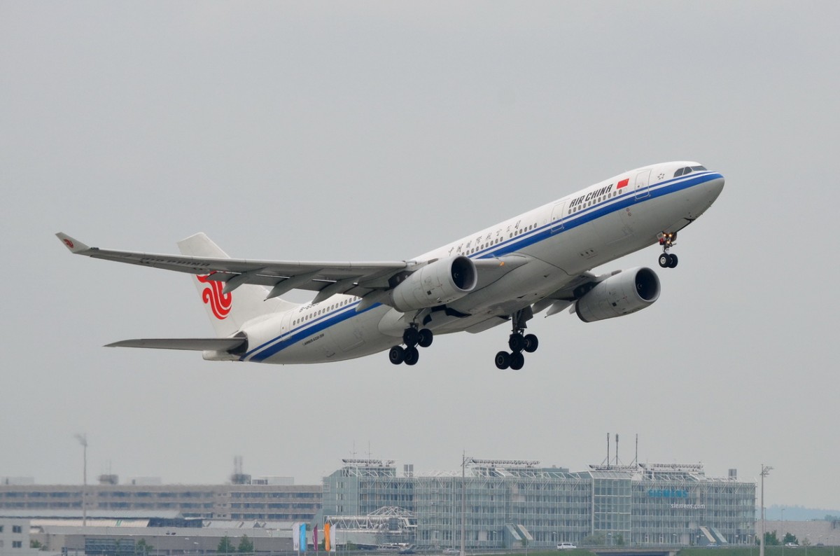 B-6505 Air China Airbus A330-243  in München gestartet am 15.05.2015