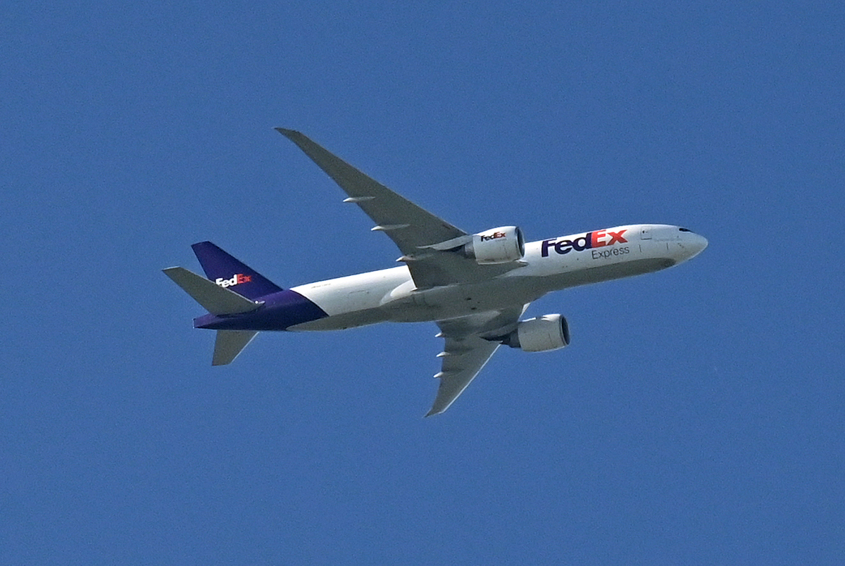 B 777-F der FedEx, N879FD, von IND nach CGN im Anflug auf Köln-Bonn - 16.06.2022