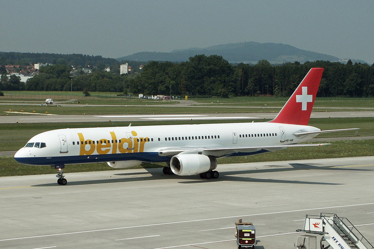 Belair Airlines, HB-IHR, Boeing 757-2G5, 6.August 2003, ZRH Zürich, Switzerland.