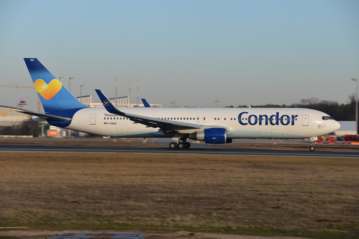 Boeing 767-330ER(W) - DE CFG Condor - 26992 - D-ABUC - 18.02.2019 - EDDF