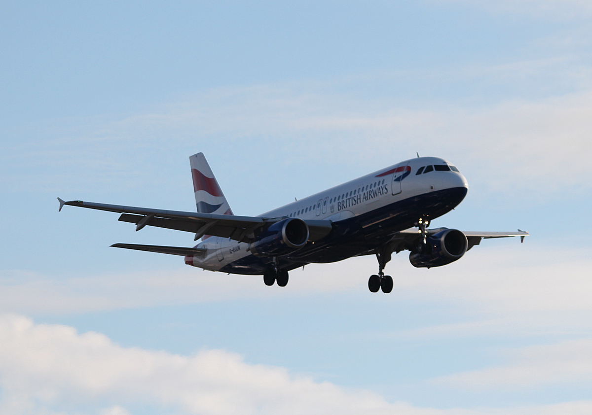 British Airways A 320-232 G-EUUN bei der Landung in Berlin-Tegel am 11.01.2014