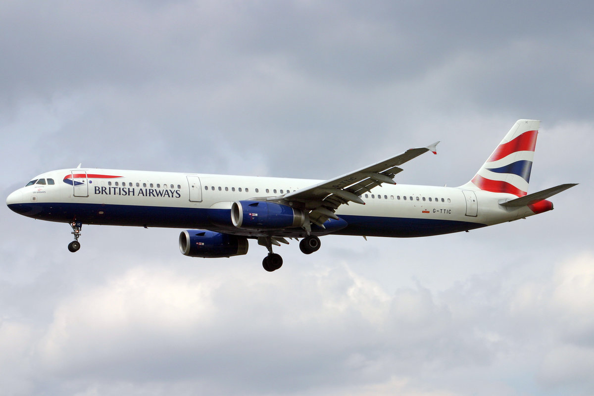 British Airways (Operated by GB Airways), G-TTIC, Airbus A321-231, msn: 1869, 15.August 2006, LHR London Heathrow, United Kingdom.