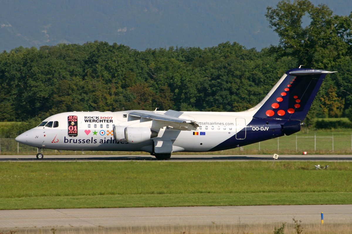 Brussels Airlines, OO-DJV, BAe Avro RJ85, msn: E2295, 01.September 2007, GVA Genève, Switzerland. Rock Werchter 2007.