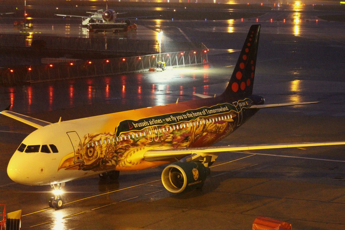 Brussels Airlines, OO-SNF, (c/n 2810),Airbus A 320-214, HAM-EDDH, Hamburg, Germany (Amare livery) 