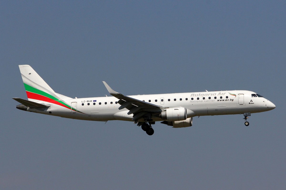 Bulgaria Air, LZ-BUR, Embraer ERJ-190AR, msn: 19000551, 07.August 2015, ZRH Zürich, Switzerland.