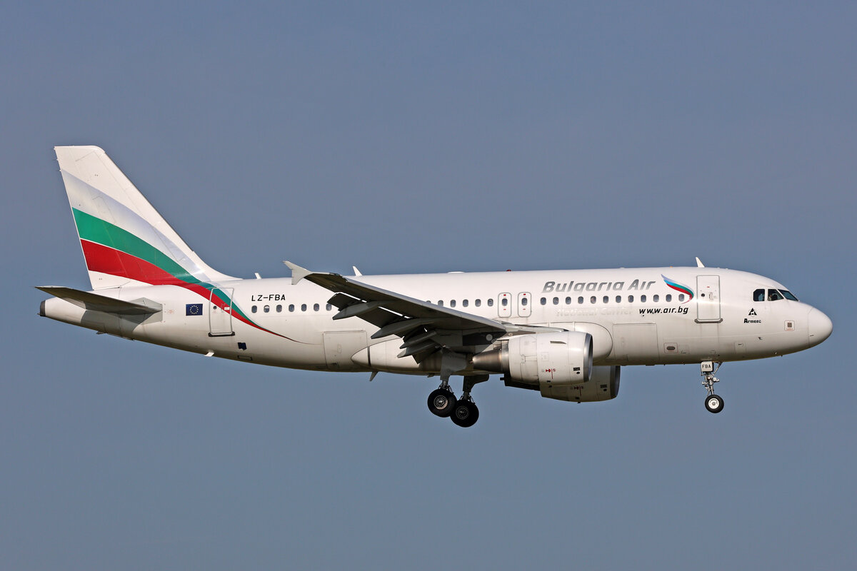 Bulgaria Air, LZ-FBA, Airbus A319-112, msn: 3564, 19.Mai 2023, AMS Amsterdam, Netherlands.