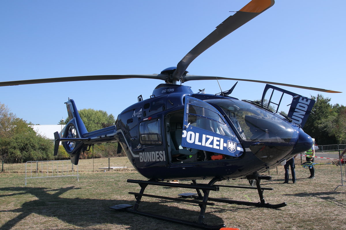 Bundespolizei, Eurocopter EC135 T2, D-HVBO. Flugplatzfest 60 Jahre Flugplatz Leverkusen Am Kurtekotten (EDKL), 31.08.2019.