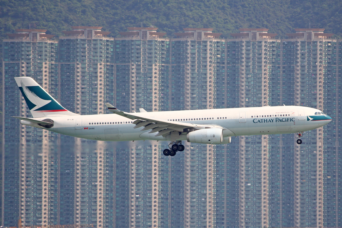 Cathay Pacific Airways, B-LAI, Airbus A330-342, msn: 959, 18.April 2014, HKG Hong Kong.