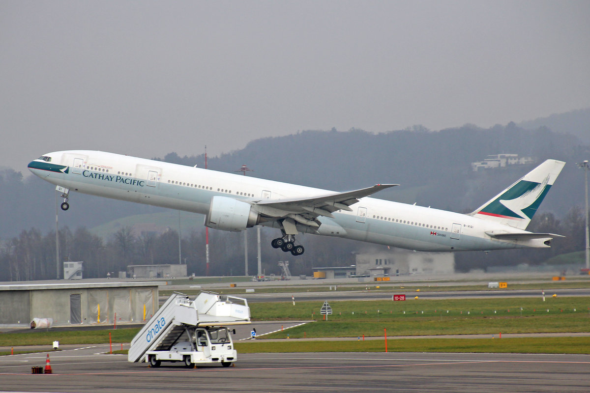 Cathay Pacific, B-KQI, Boeing 777-367ER, msn: 41429/1139, 26.Dezember 2018, ZRH Zürich, Switzerland.