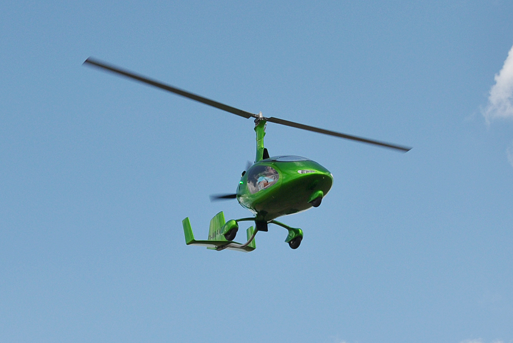 Cavalon Turbo der Fa. Autogyro D-MAVL beim Überflug in Müggenhausen - 11.08.2013