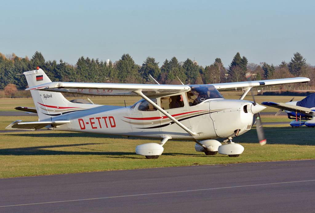 Cessna 172 R Sky-Hawk, D-ETTD in Bonn-Hangelar - 29.11.2016