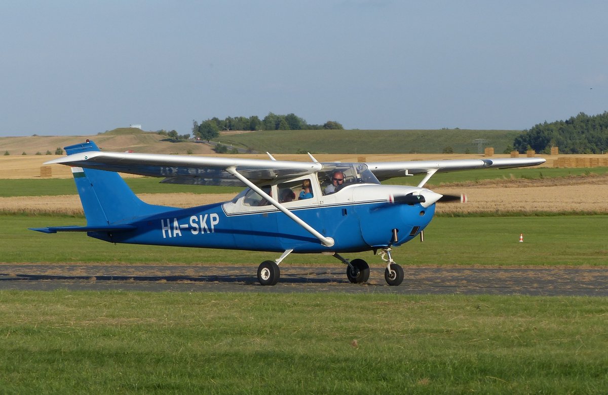 Cessna 172 Skyhawk, HA-SKP, Flugplatz Gera (EDAJ), 13.8.2016