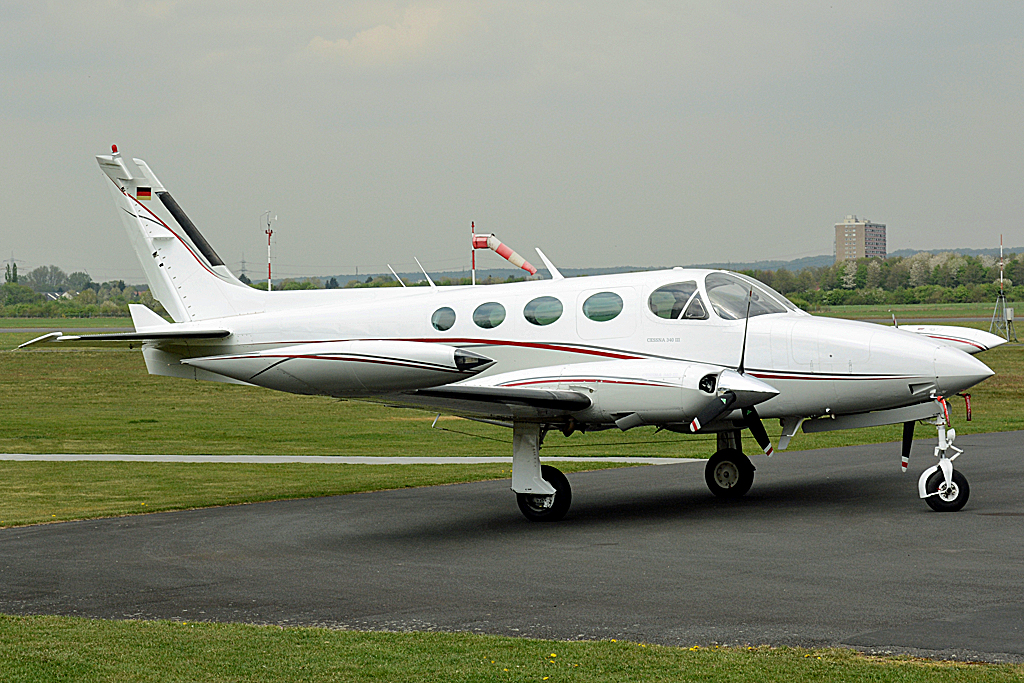 Cessna 340 III D-IEFP in Bonn-Hangelar - 10.04.2014