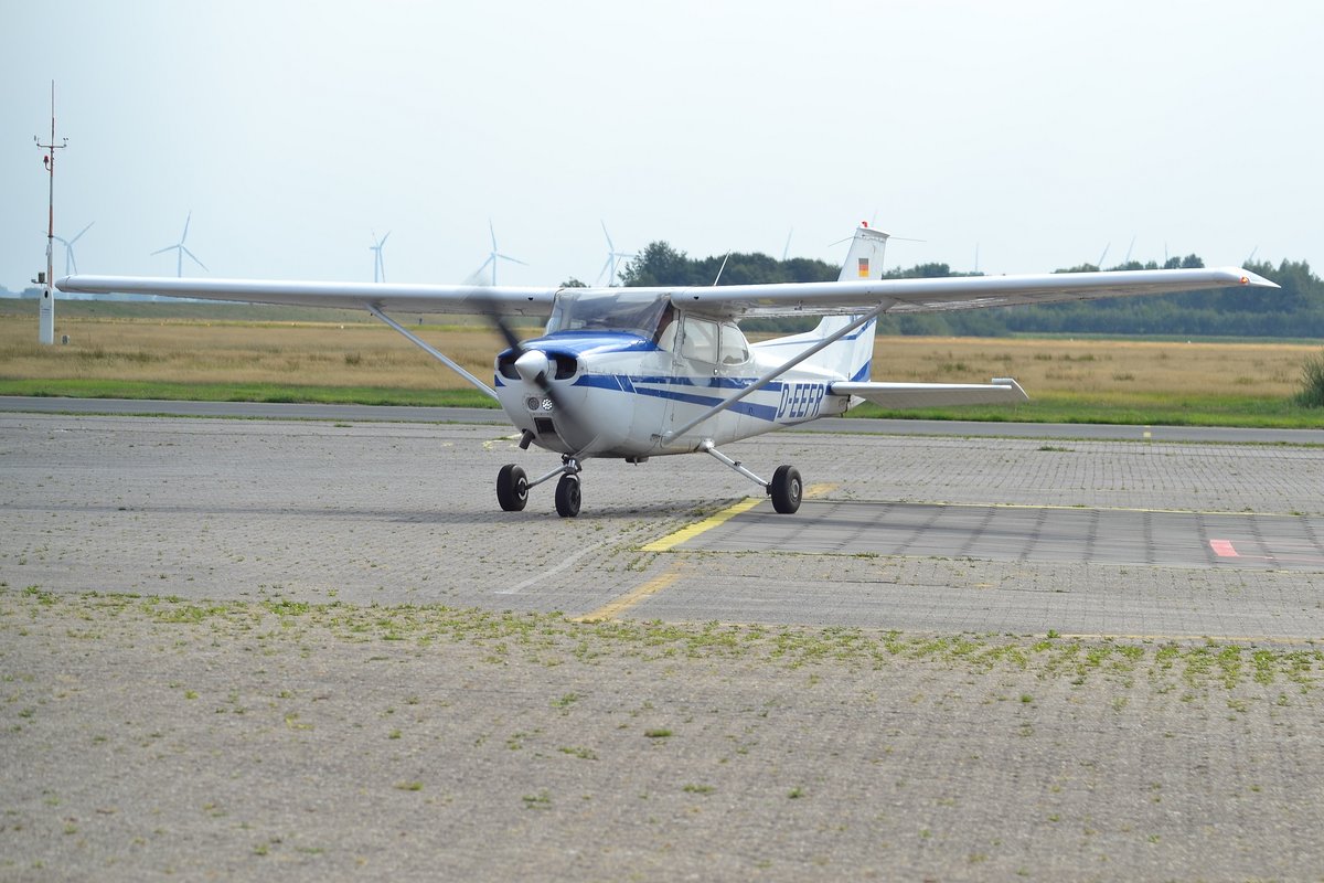 Cessna F 172S - Motorfluggruppe Wilhelmshaven-Friesland e.V. - F1721246 - D-EEFR - 22.08.2018 - EDWI
