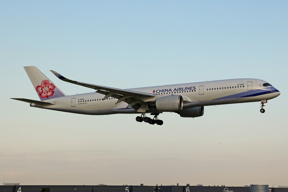 China Airlines, B-18905, Airbus A350-941, msn: 073, 20.Mai 2023, AMS Amsterdam, Netherlands.