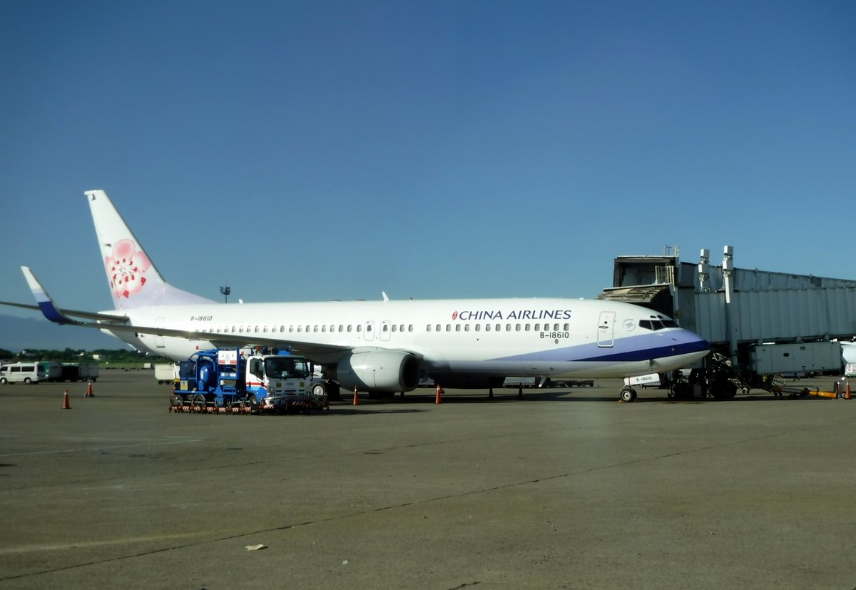 China Airlines, Boeing 737-809, B-18610 auf dem Vorfeld in Taoyuan (TPE) am 12.9.2019