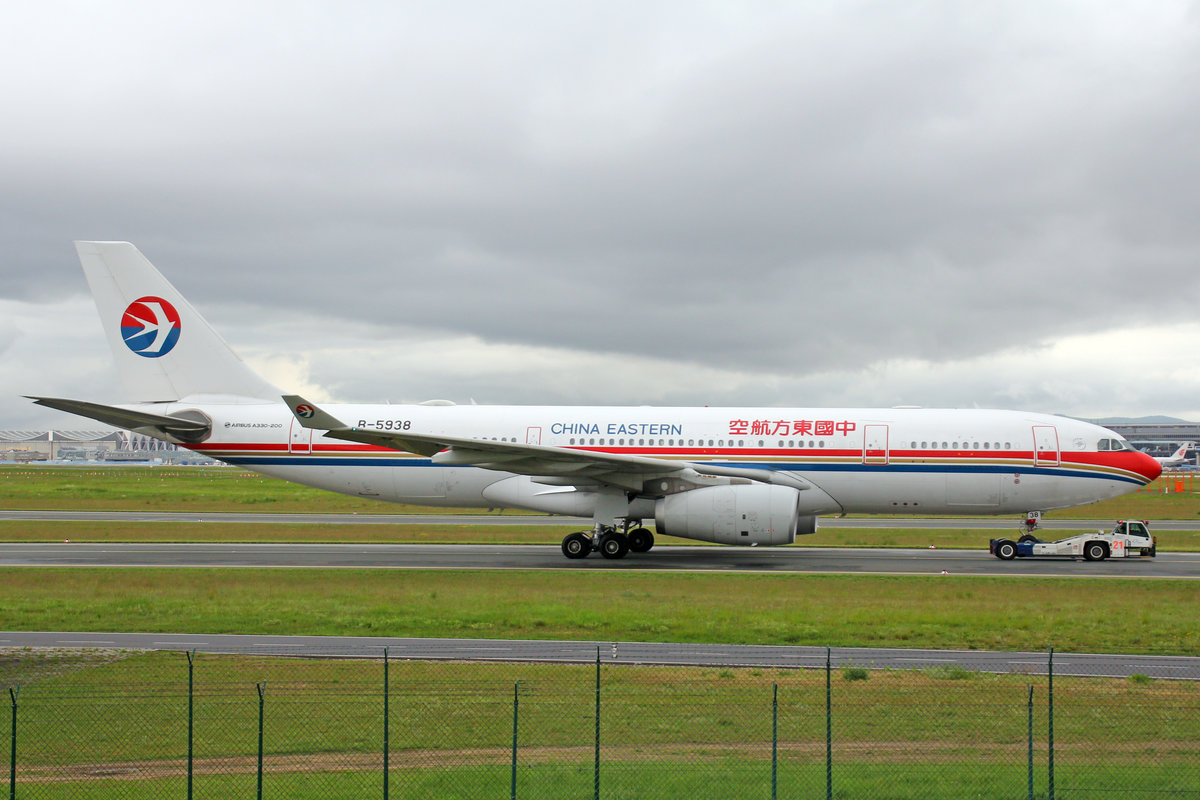 China Eastern Airlines, B-5938, Airbus A330-243, 19.Mai 2017, FRA Frankfurt am Main, Germany.
