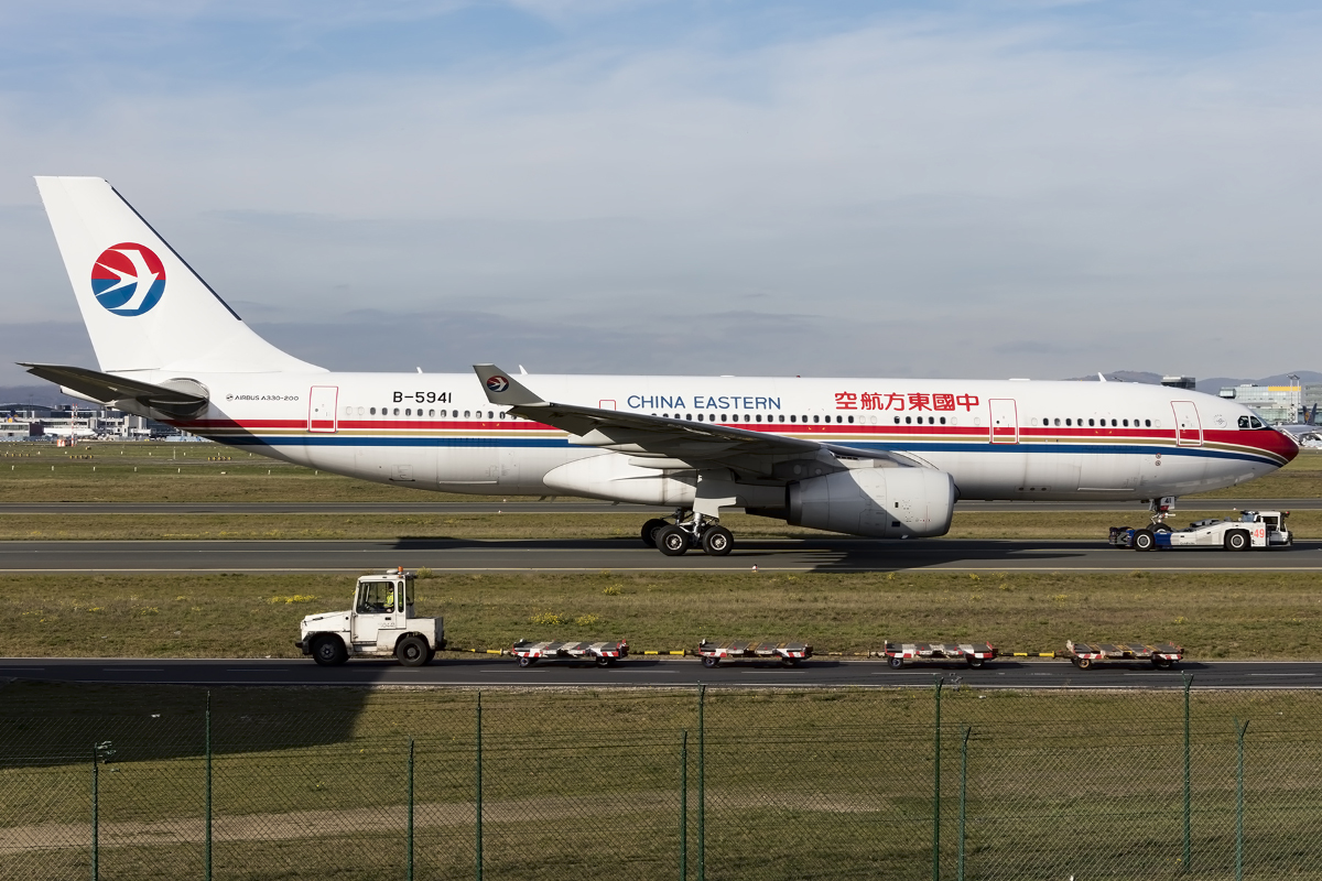 China Eastern Airlines, B-5941, Airbus, A330-243, 08.11.2015, FRA, Frankfurt, Germany




