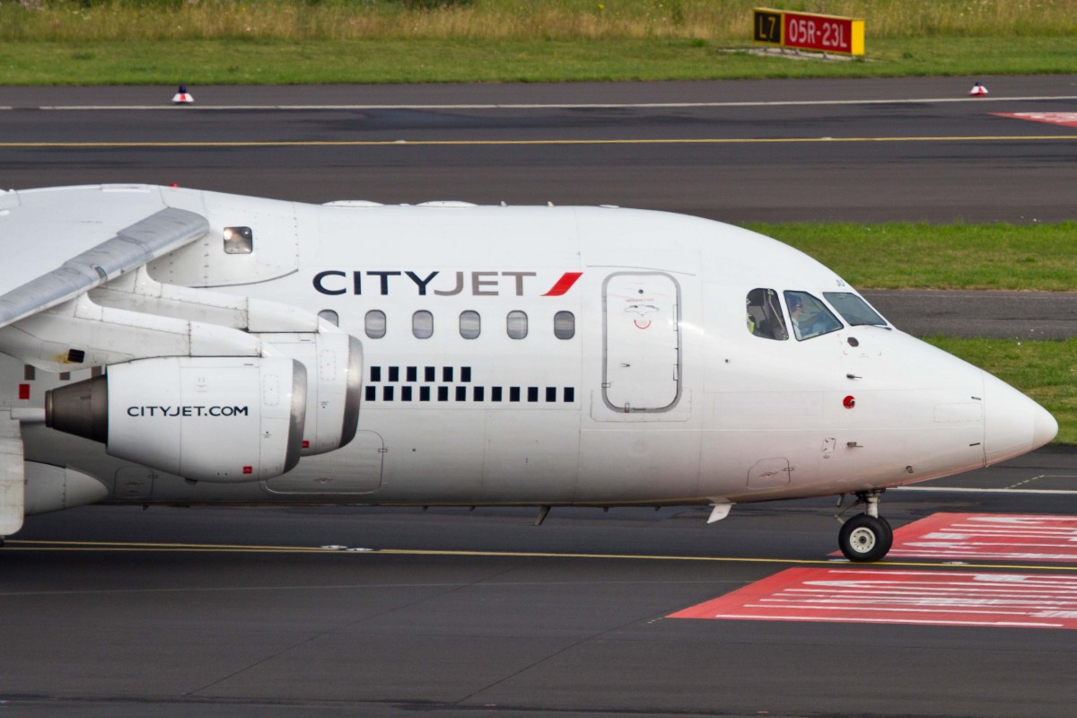Cityjet (WX-BCY), EI-RJU  Cape Clear , BAe / Avro, 146-200 / RJ-85 (Bug/Nose), 27.06.2015, DUS-EDDL, Düsseldorf, Germany