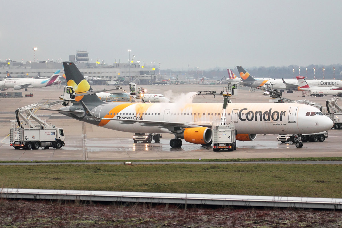 Condor Airbus A321-211 D-AIAC beim de-icing in Düsseldorf 5.12.2019