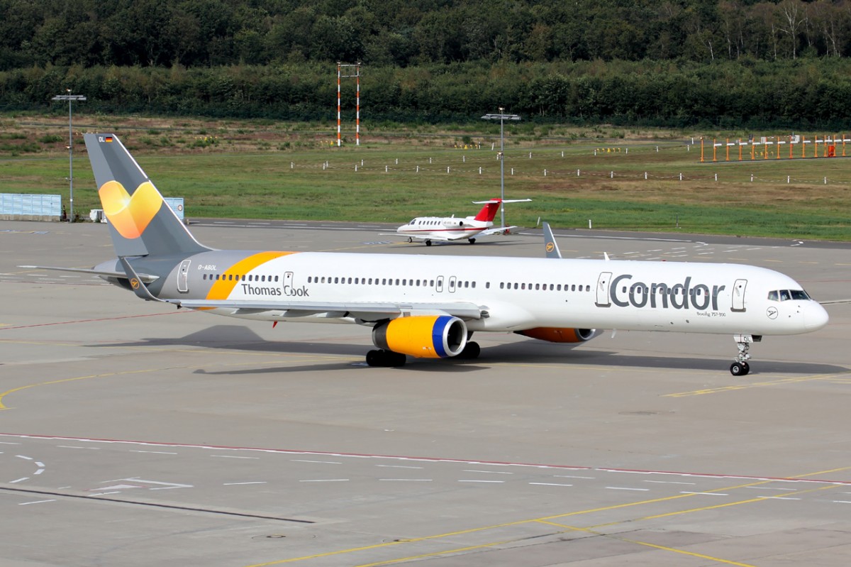 Condor D-ABOL rollt zum Start in Köln/Bonn 28.9.2014