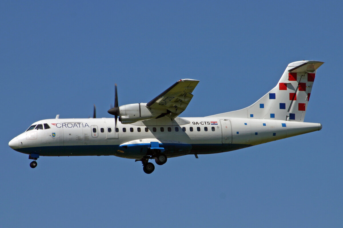 Croatia Airlines, 9A-CTS, AT 42-300, msn: 312,  Istra , 13.Juli 2007, ZRH Zürich, Switzerland.