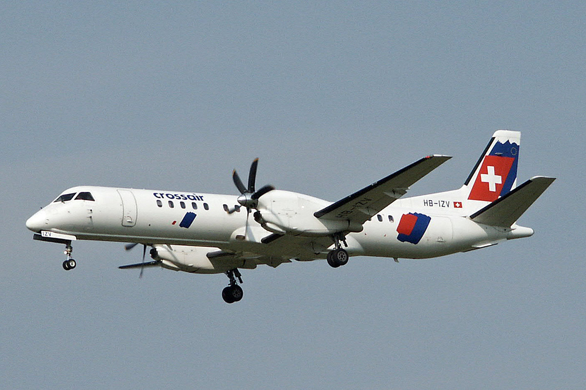 Crossair, HB-IZV, Saab 2000, 11.Juni 2003, ZRH Zürich, Switzerland.