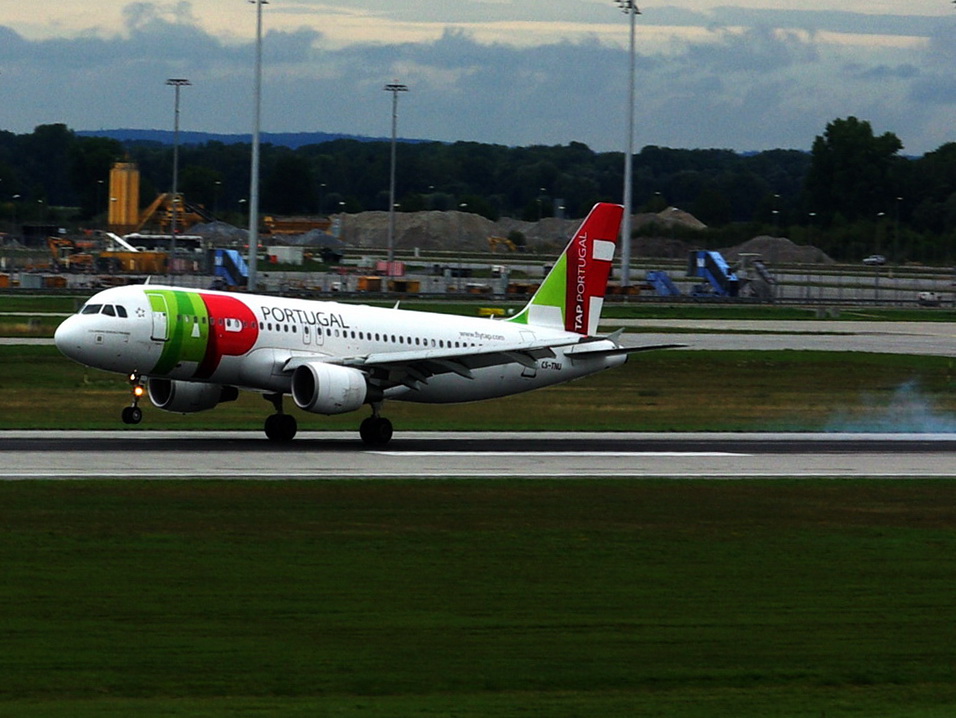 CS-TNU TAP - Air Portugal Airbus A320-214       15.09.2013

Flughafen Mnchen