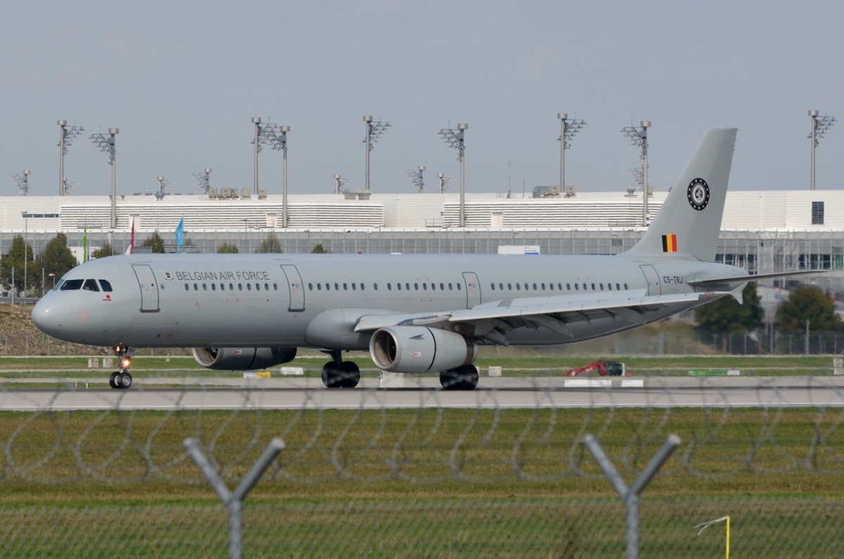 CS-TRJ Belgian Air Force Airbus A321-231  in München gelandet am 11.09.2015