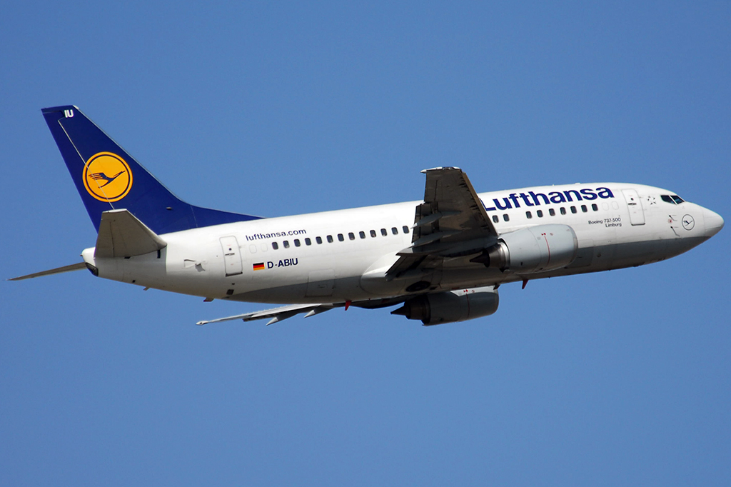 D-ABIU Boeing 737-530 30.03.2014  Limburg 
