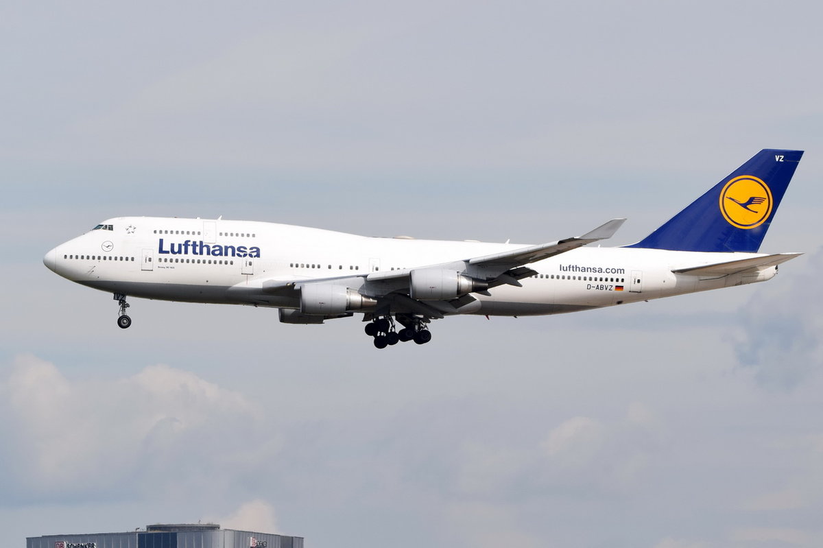 D-ABVZ Lufthansa Boeing 747-430  Niedersachsen   bein Anflug auf Frankfurt am 06.08.2016