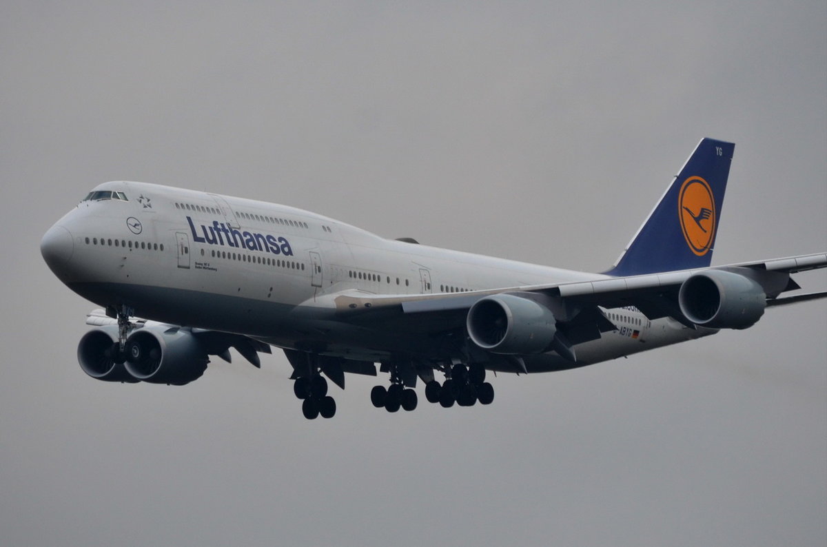 D-ABYG Lufthansa Boeing 747-830  Baden-Württemberg   , FRA , 07.12.2017