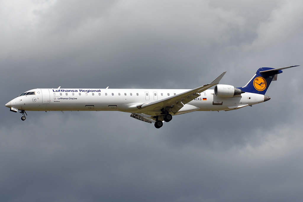 D-ACKG Canadair Regional Jet CRJ-900ER 26.04.2015   Glücksburg 