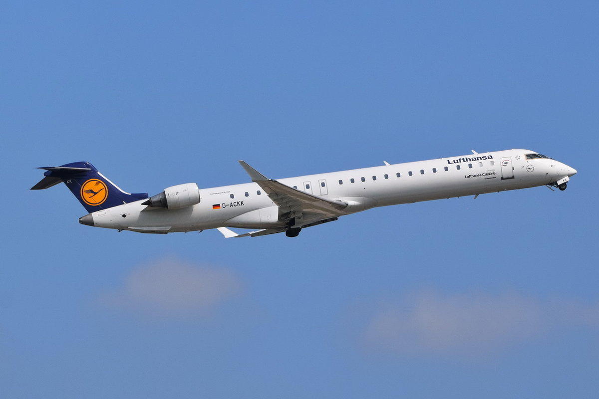 D-ACKK Lufthansa CityLine Canadair CL-600-2D24 Regional Jet CRJ-900LR  , MUC , 12.05.2018