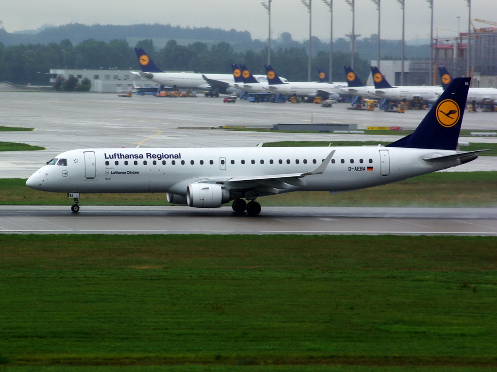 D-AEBA Lufthansa CityLine Embraer ERJ-195LR (ERJ-190-200 LR) 

15.09.2013   Flughafen Mnchen