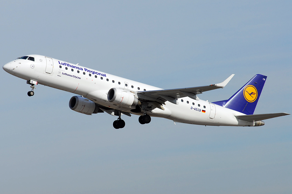 D-AECB Embraer ERJ-190-100LR 25.02.2014