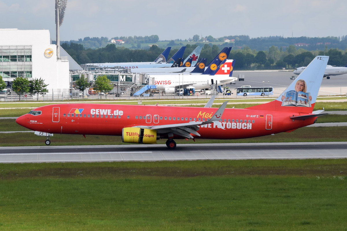 D-AHFZ TUIfly Boeing 737-8K5(WL)  bei der Landung am 20.05.2016 in München