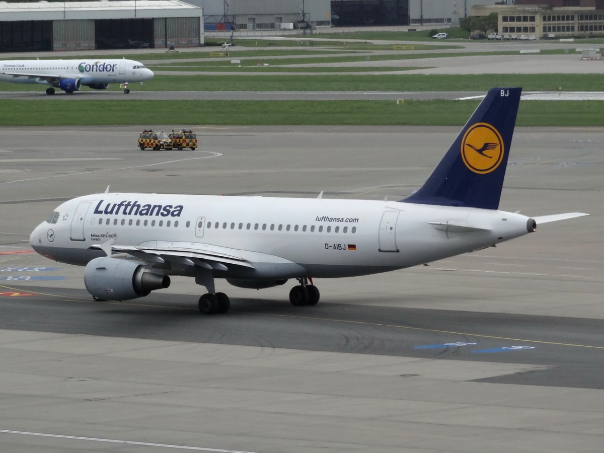 D-AIBJ Lufthansa Airbus A319-112  in Hamburg zum Start 01.05.2014