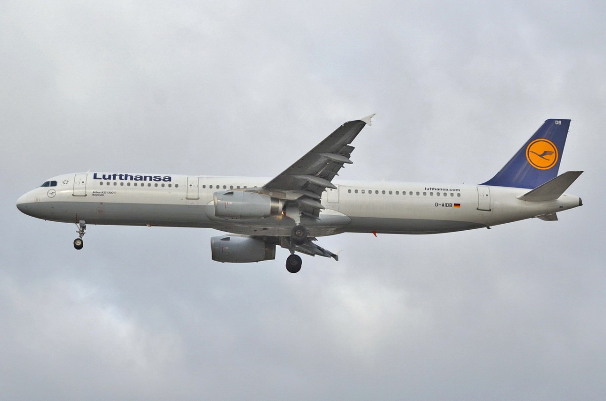 D-AIDB Lufthansa Airbus A321-231  Bayreuth  ,  beim Landeanflug Tegel am 29.01.2015