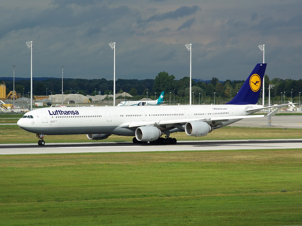 D-AIHM Lufthansa Airbus A340-642    15.09.2013

Flughafen Mnchen