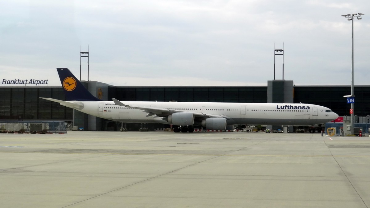D-AIHX Lufthansa Airbus A340-642X         08.08.2013

Flughafen Frankfurt