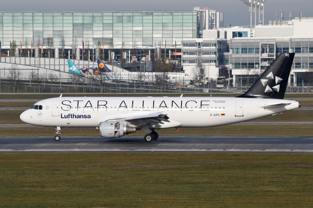 D-AIPC Lufthansa Airbus A320-211  Braunschweig  in München gelandet am 11.12.2015
