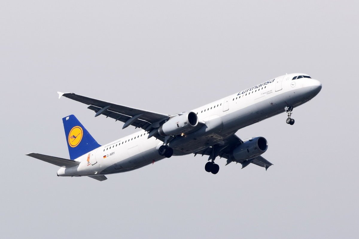 D-AIRY Lufthansa Airbus A321-131  Flensburg    Anflug Tegel 21.09.2016