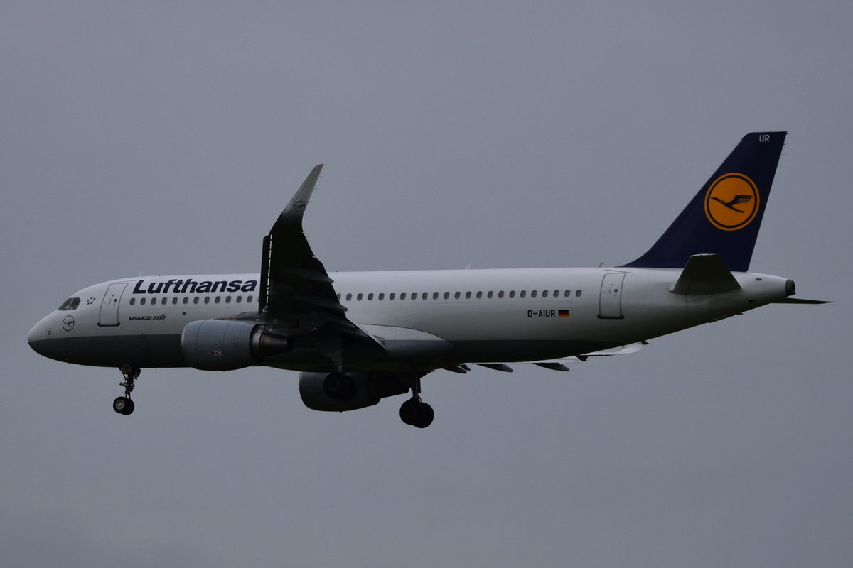 D-AIUR Lufthansa Airbus A320-214(WL)  , MUC , 02.10.2017