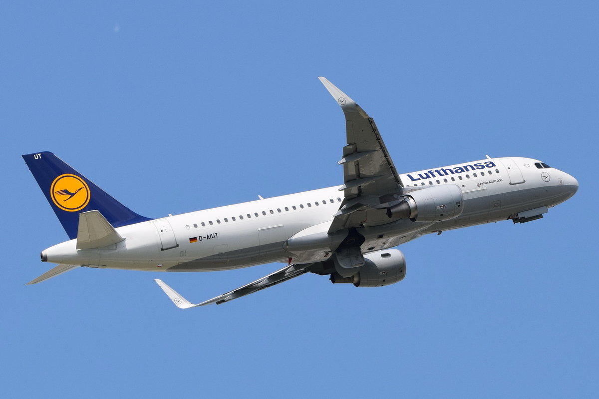 D-AIUT Lufthansa Airbus A320-214(WL)  , MUC , 03.06.2017