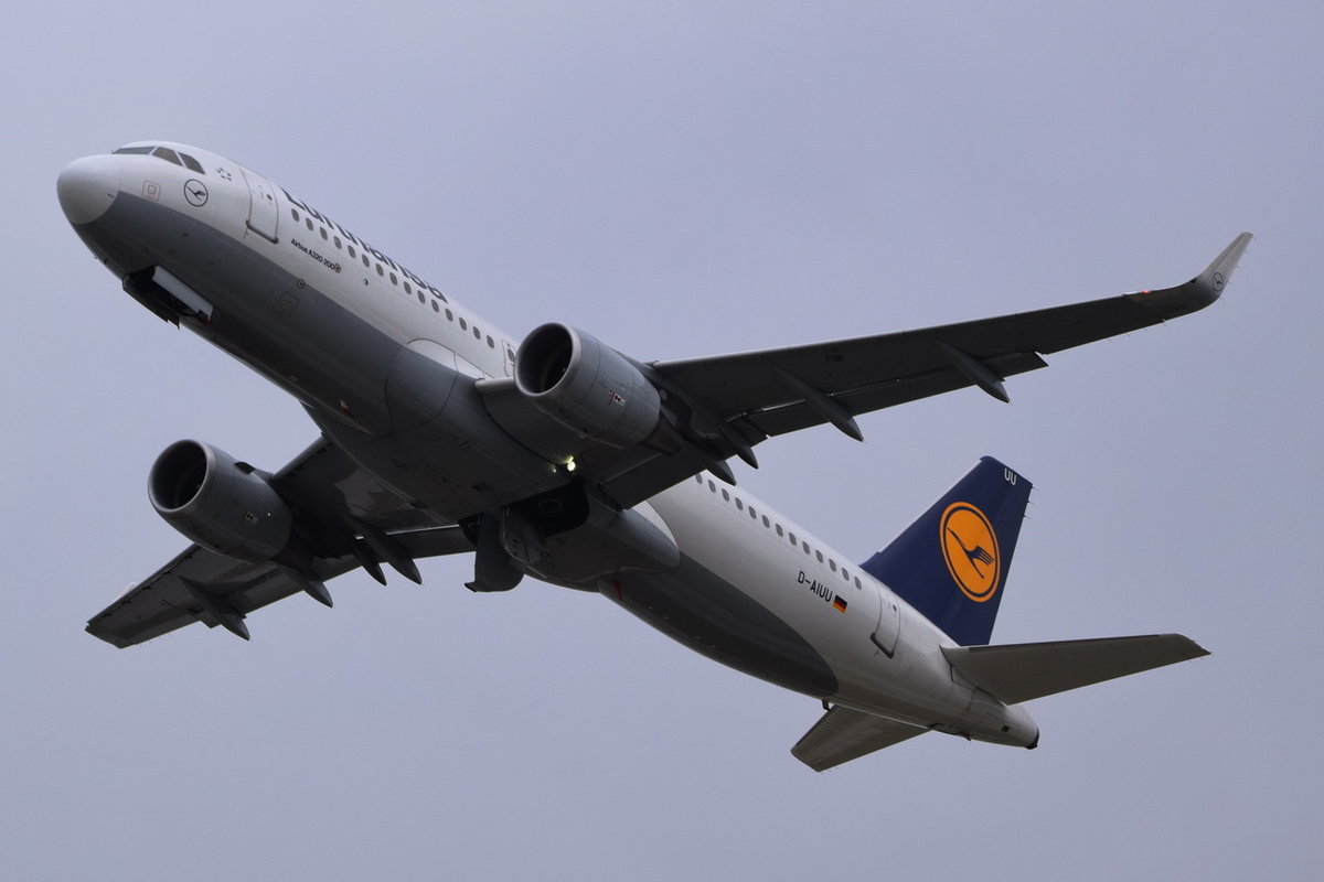 D-AIUU Lufthansa Airbus A320-214(WL) , MUC , 23.10.2017