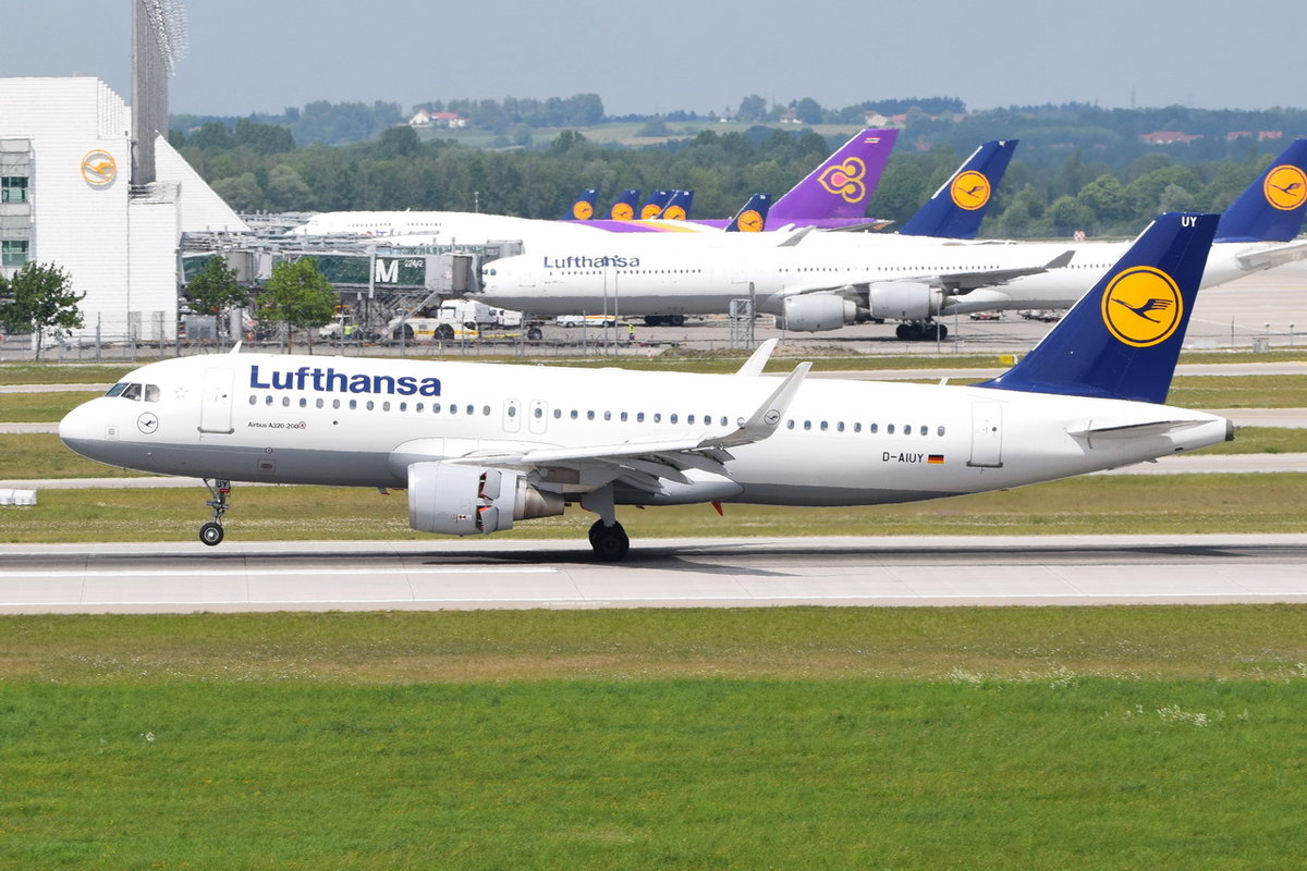 D-AIUY Lufthansa Airbus A320-214(WL)  , MUC , 10.05.2018