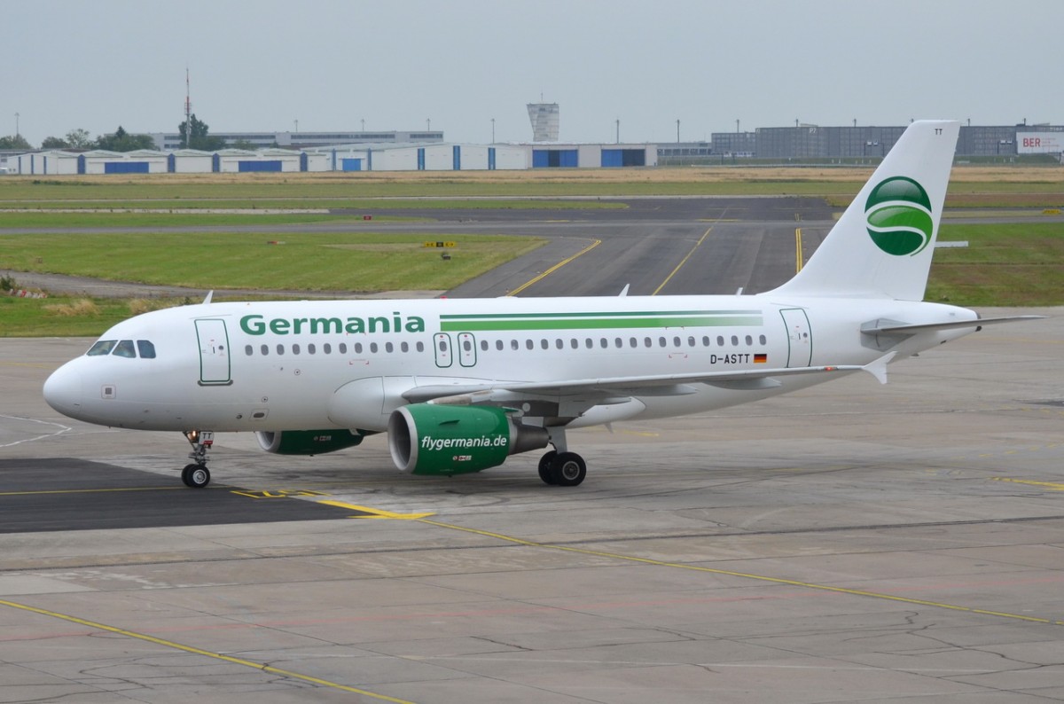 D-ASTT Germania Airbus A319-112    gelandet in Schönefeld am 19.06.2014